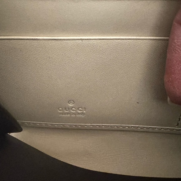 Rare Gucci Guccissima Zip Around Wallet in Off White / Taupe - Picture 10 of 13